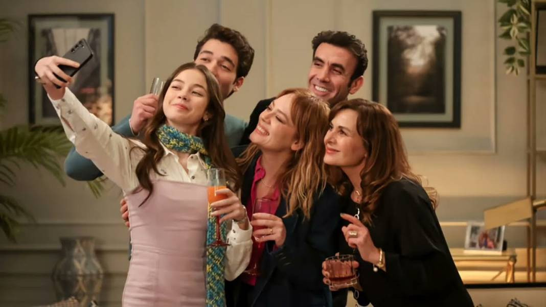 Bahar dizisinin ‘Bahar’ı Demet Evgar'ın erkek kardeşi de oyuncu çıktı! Hatta aynı dizide oynamışlar - Resim: 8